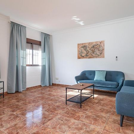 Lovely Home In Benalmadena With Kitchen ภายนอก รูปภาพ