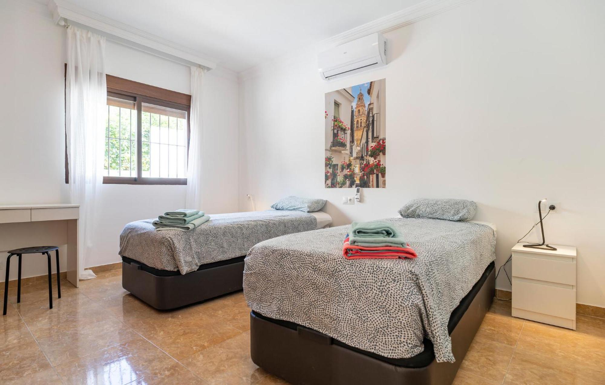 Lovely Home In Benalmadena With Kitchen ภายนอก รูปภาพ